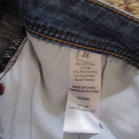 Jeans - Picture 7 of 9